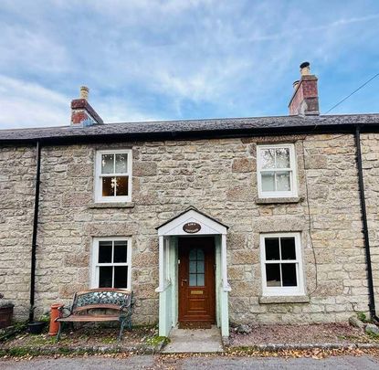 St. Hilary, Penzance, TR20 - Photo 1