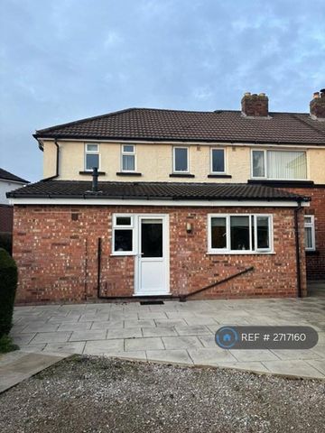 6 bedroom semi-detached house to rent - Photo 3