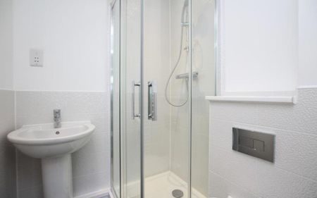 Two bedroom apartment in the new Charlton Hayes development within walking distance to Cribbs Causeway. Available in October on an unfurnished basis. - Photo 5