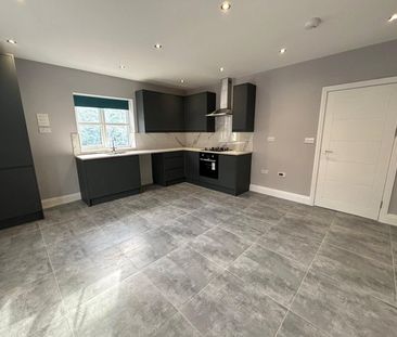 Crescent Drive, Aldershot, Hampshire, GU12 - Photo 1