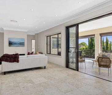 Spacious Family Home with Entertainer's Backyard in Prime Oatlands - Photo 3