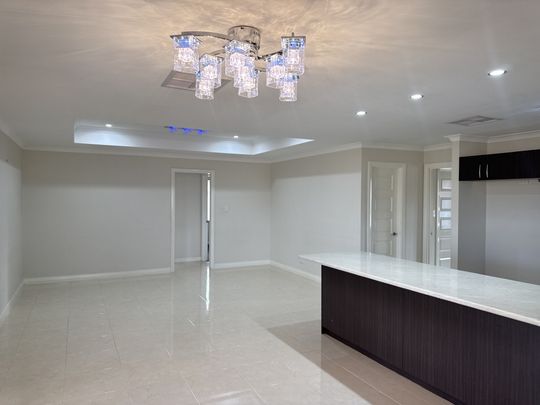 Prime Location - Photo 1