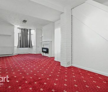 3 bedroom coach house to rent - Photo 2