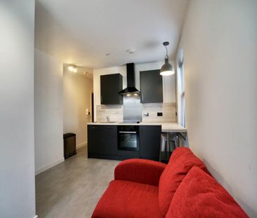 Studio 6 207 High Street - Photo 3