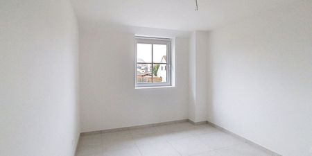 Woning te huur in Estaimpuis voor € 1.100 met 3 slaapkamers - Foto 2