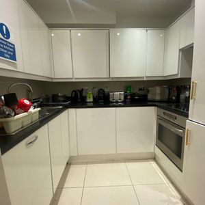 Room in a Shared Flat, Gloucester Place, W1U - Photo 2
