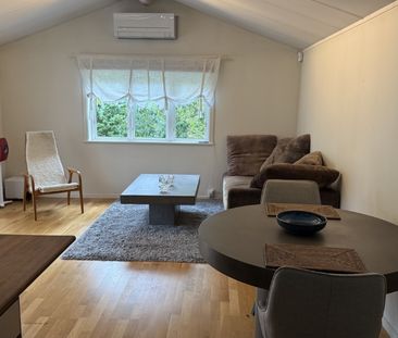 Charmig villa med altan i lugnt läge i Åkersberga! - Foto 2