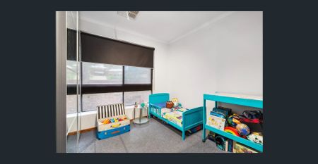 Comfortable Family Home in a Prime Location - Photo 2