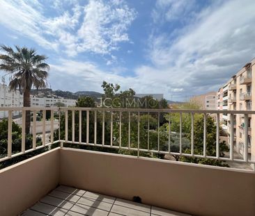 Location Appartement 3 pièces 77m² HYERES 83400 - Photo 1