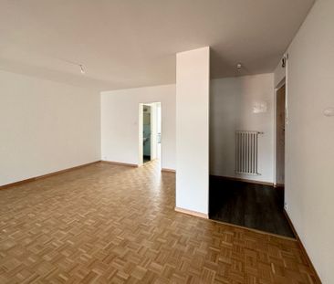 Charmant appartement de 2.5 pièces avec un balcon - Photo 3