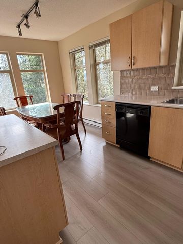2988 Silver Springs Boulevard #404, Coquitlam, BC V3E3R6 - Photo 3