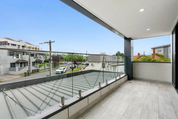 Unit 2/2 Pitches Street, Moonee Ponds. - Photo 1