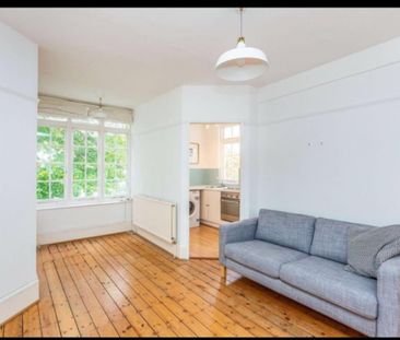 1 Bed Flat, Makepeace Mansions, N6 - Photo 1