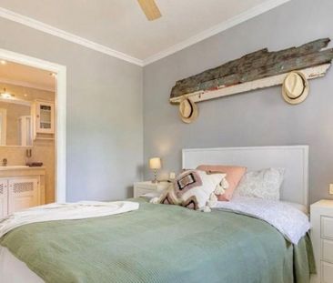 2 Bedroom Apartment For Rent in Estepona, Málaga - Photo 2