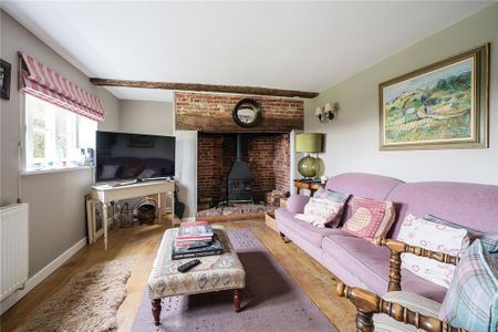 3 bedroom detached house to rent - Photo 2