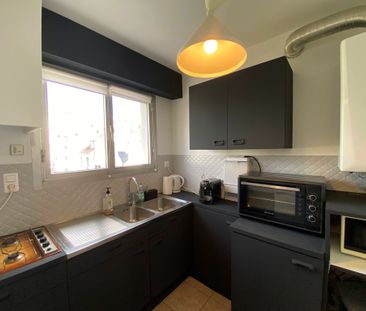 A LOUER. Disponible Immédiatement. Charmant Appartement T2 bis Meub... - Photo 3