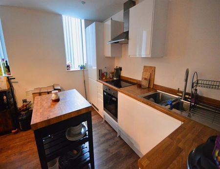 2 Bedroom Apartment To Let - Photo 4