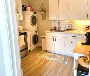 For Lease - 298 Emerald Street, Hamilton, Ontario - Photo 6