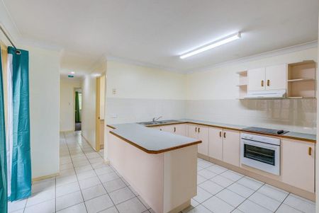 Charming Family Home in Sunnybank Hills - Photo 5