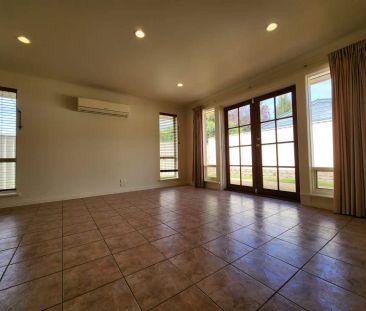 “SPACIOUS THREE BEDROOM, TWO STOREY HOME IN SOUGHT AFTER SOUT” - Photo 3