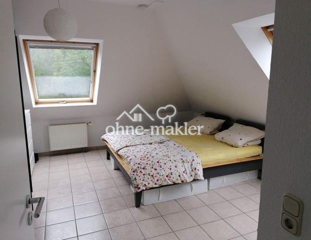 Nähe Köln-Dünnwald, Dachgeschosswohnung mit Dachterrasse - Photo 1