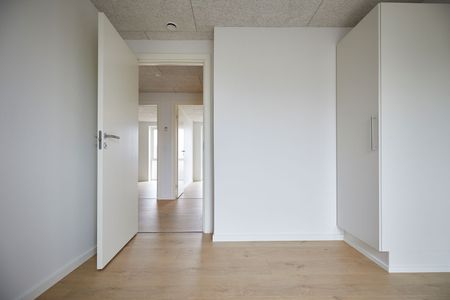 Indflytningsklart rækkehus med god indretning - Photo 5