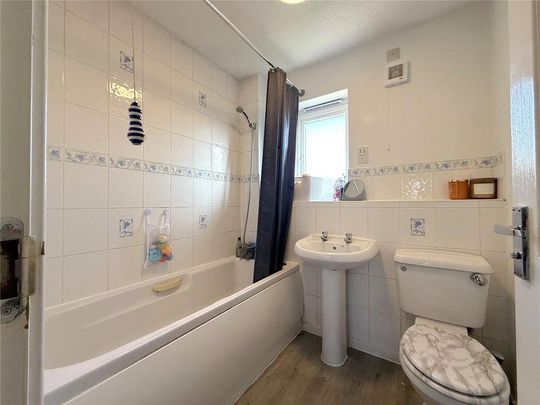 2 bedroom terraced house to rent - Photo 1
