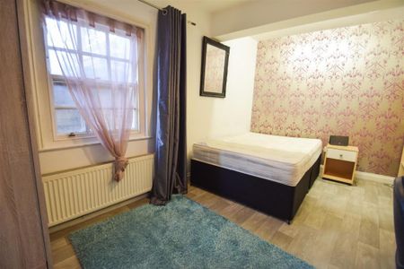 4 bedroom house to rent - Photo 4