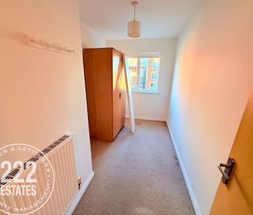 Gladstone Street - Warrington - WA2 - Photo 5