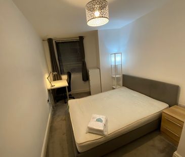 1 Bed Flat, Queens House, S1 - Photo 3