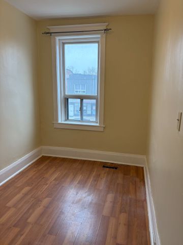 For Lease - 1355 Danforth Avenue Unit# 2/F, Toronto, Ontario - Photo 2