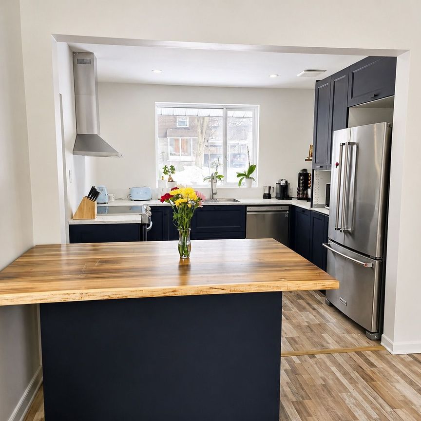 For Lease - 10 Ternhill Crescent, Toronto, Ontario - Photo 1