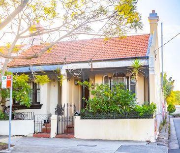 Idyllic Inner West Terrace Home - Photo 5