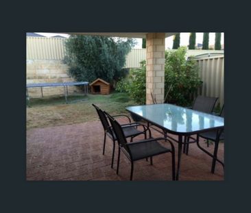 Ideal family rental � stylish, comfortable, and ready to move in! - Photo 1