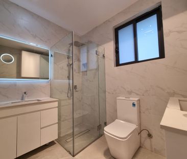 2 Bedroom Flat! Water Usage Included! - Photo 5