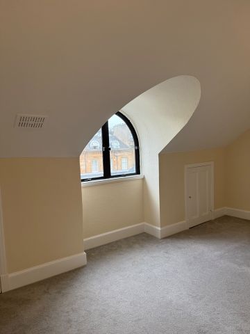 3 Bed Flat, Park Circus Place, G3 - Photo 4