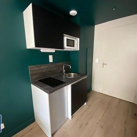 Location Appartement 1 pièce 17m² ST ETIENNE 42100 - Photo 3