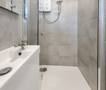 6 bedroom house of multiple occupation to rent - Photo 3