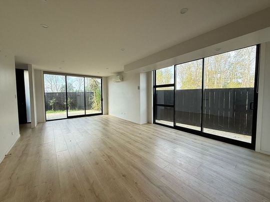 Charming 4BR Home in Glen Innes! - Photo 1