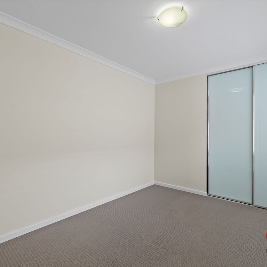 7/16 Grant Place, Bentley, WA 6102 - Photo 1