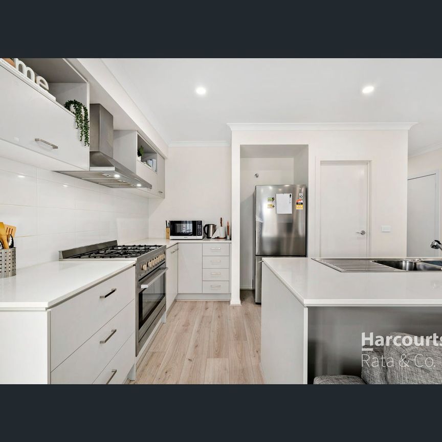 22 Grah Road, Wollert, Vic 3750 - Photo 1