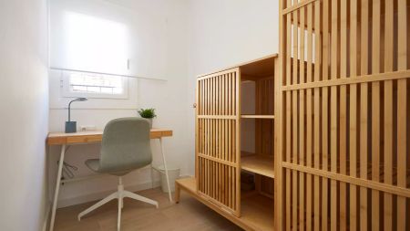1-bedroom apartment for rent in El Raval - Photo 3