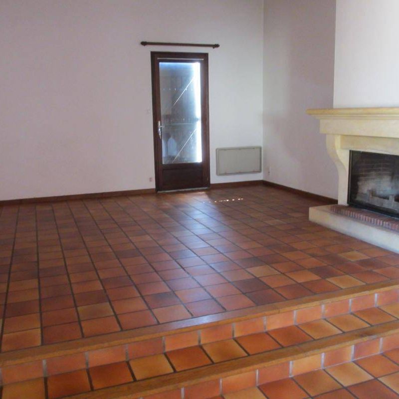 Location appartement autre 4 pièces 169 m² à Villefranche-de-Rouergue (12200) - Photo 1