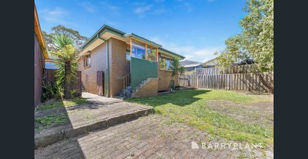 Family Living in a Premium Wantirna Location - Photo 3