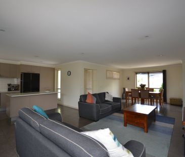 38A Sweetland Road, Mooroolbark - Photo 6