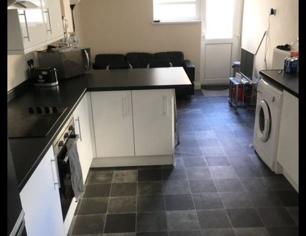 Britannia Road Room 2 - Photo 1