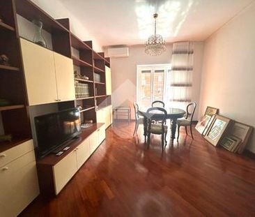 5 locali in affitto - Photo 2