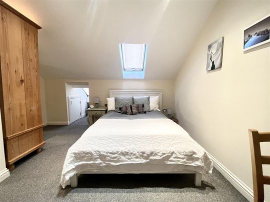 2 Bedroom Apartment To Let - Photo 1