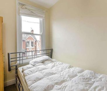 Ormiston Grove, Shepherd's Bush, W12 - Photo 1