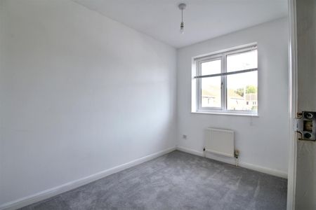 3 Bedroom House to let - Photo 3